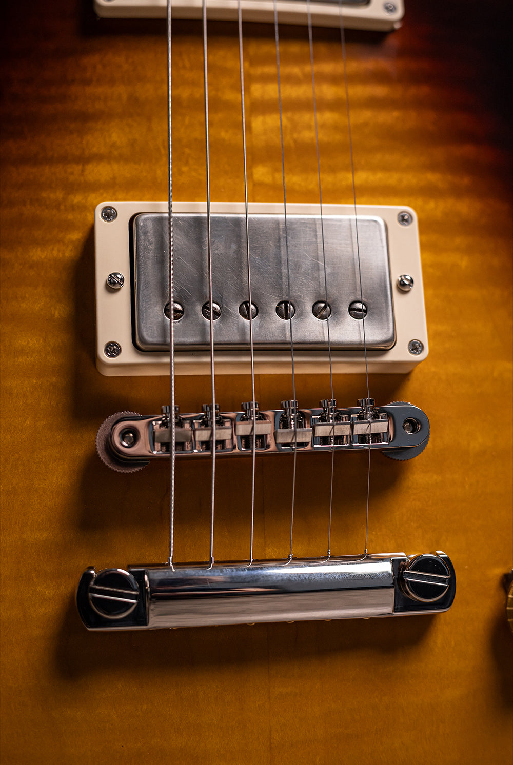 Carneglia Stallion Standard Electric Guitar with Brazilian Rosewood - Tobacco Sunburst