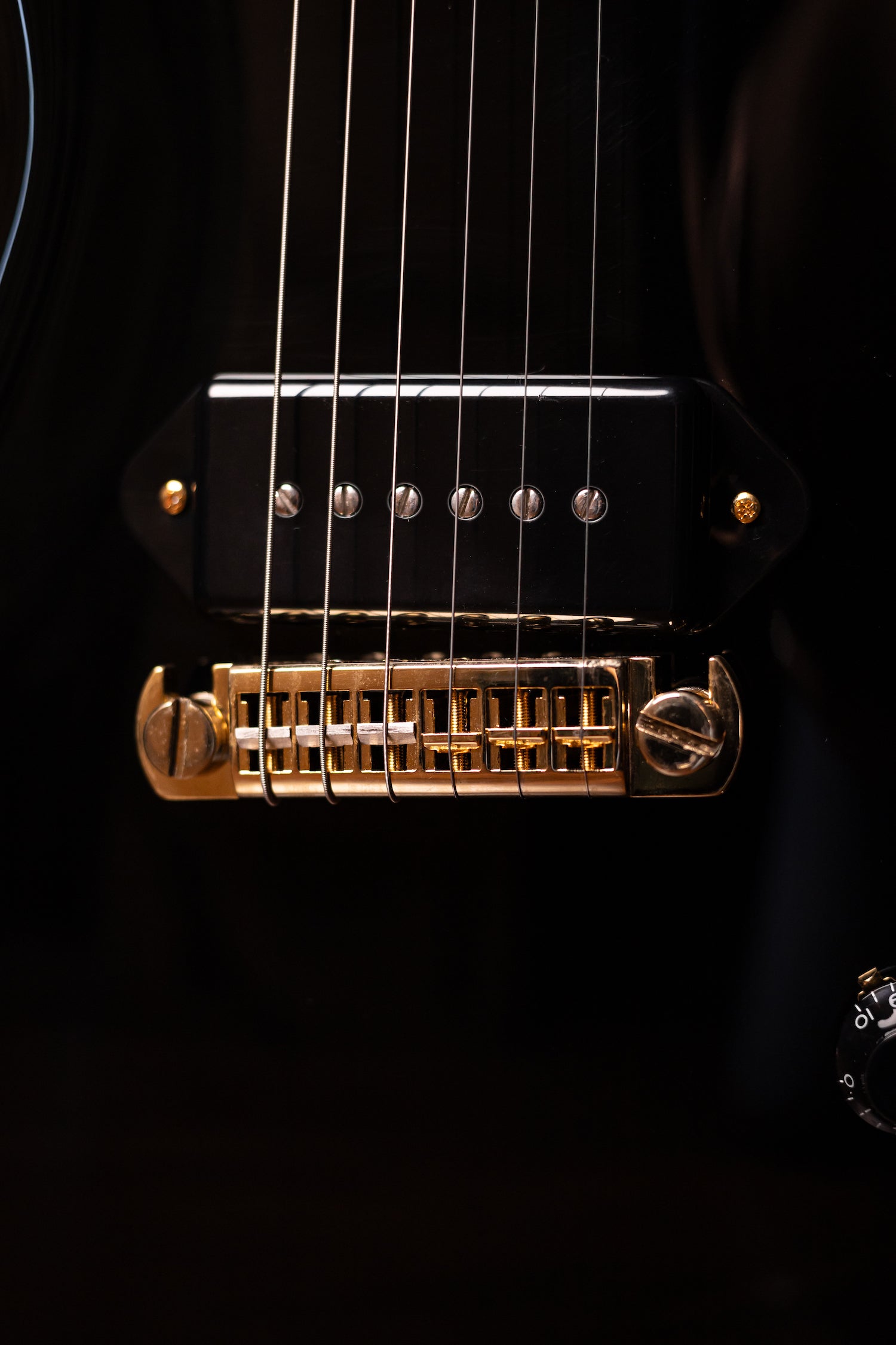 Carneglia Custom Shop Stallion Custom P-90 Wraparound Electric Guitar with Ebony Fretboard - Ebony