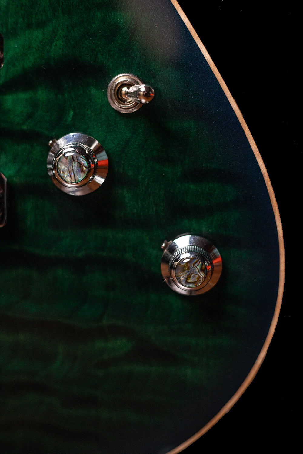 Carneglia Sublime Flame Maple Top Electric Guitar - Green Burst Metallic